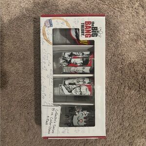 Warner Bros. The Big Bang Theory Collector's Glass Set - Black and White